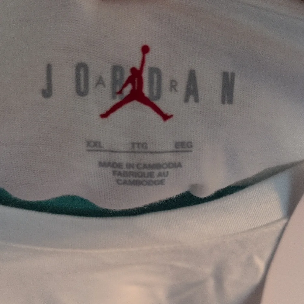 Michael Jordan White Long Sleeve Graphic Streetwear Tshirt XXL NWT